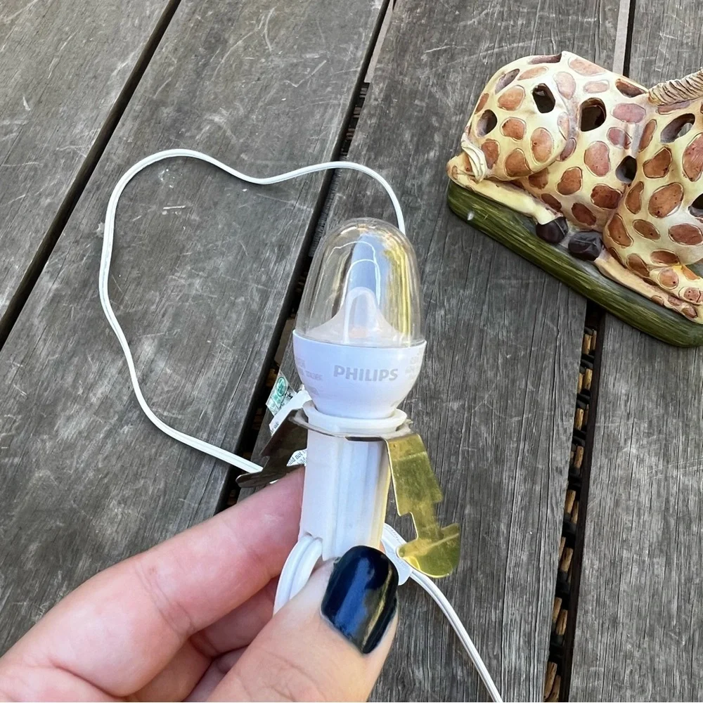 Vintage Ceramic Giraffe Small Table or Desk Lamp Safari Desk Table Night Light